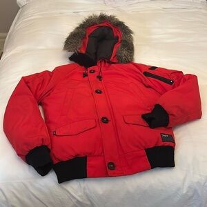 Aritzia 
TNA Ronnie Parka -Duck Down Winter Jacket